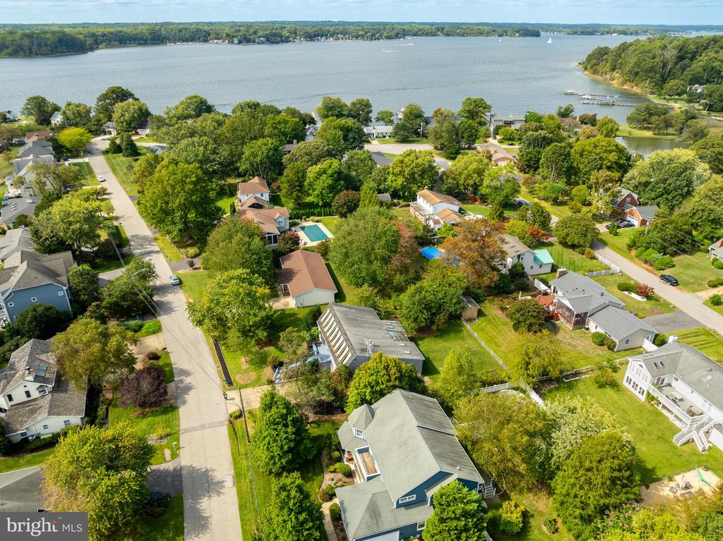 114 W Bay View Dr