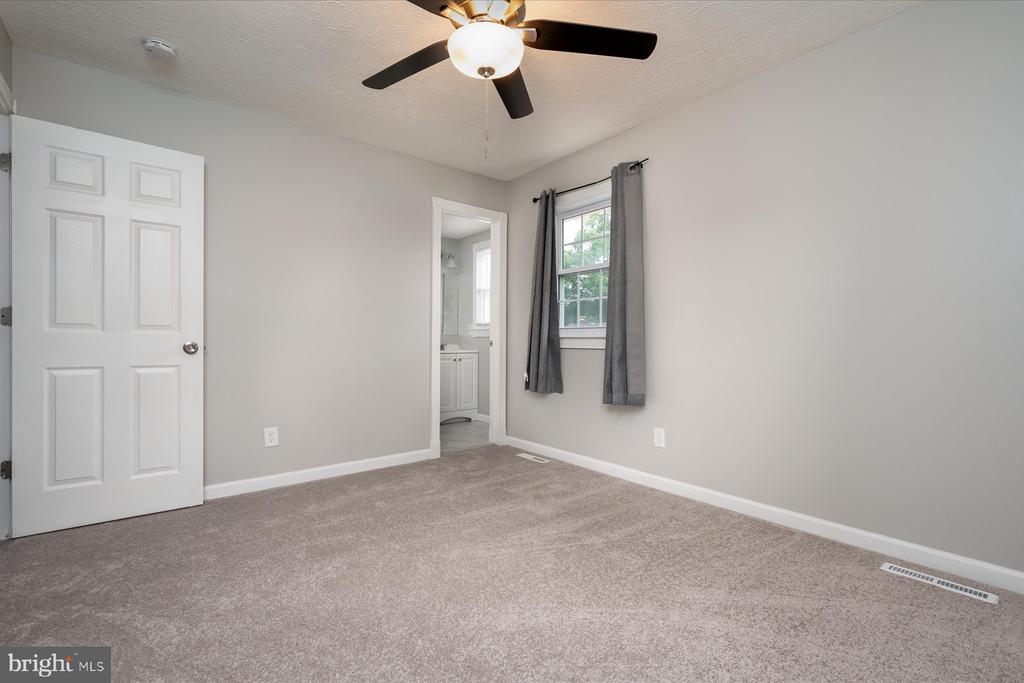 309 Highland Dr