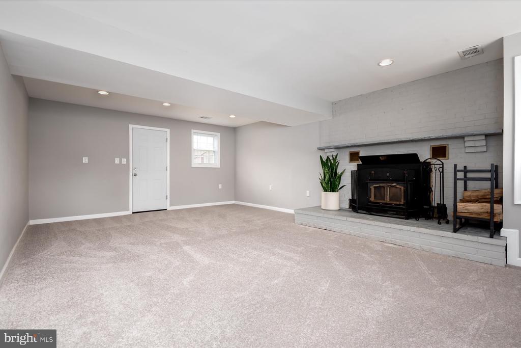 309 Highland Dr