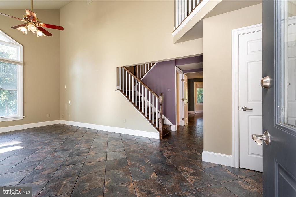 6404 HEATHCLIFF LN