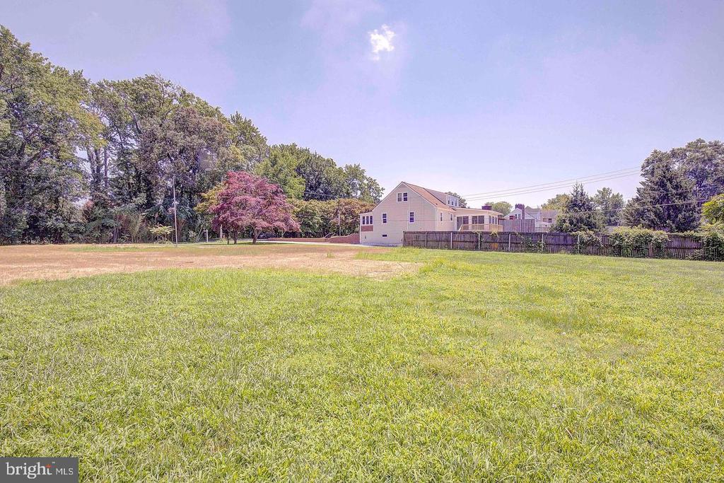 13 Elliott Rd