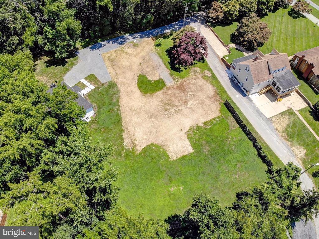 13 Elliott Rd