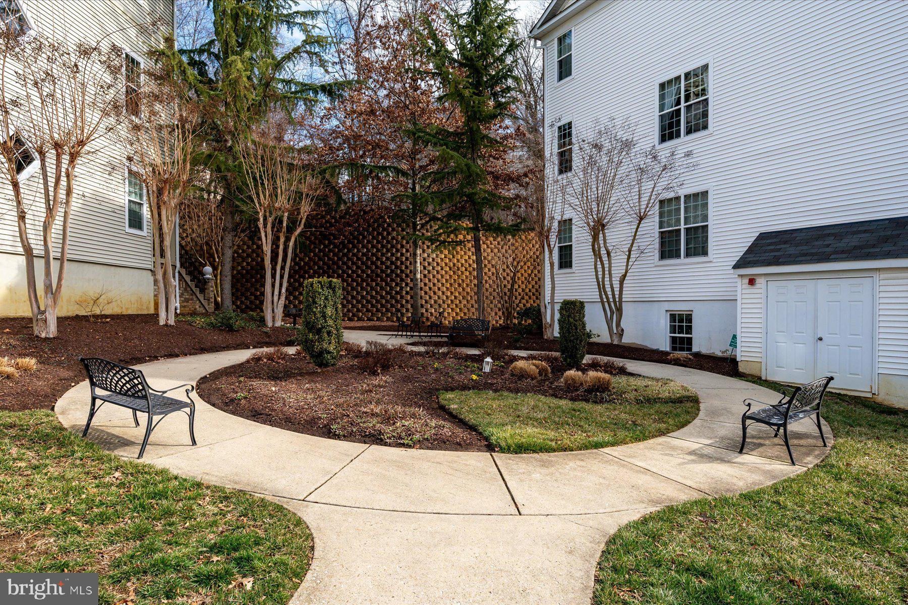 2148 HIDEAWAY CT #27