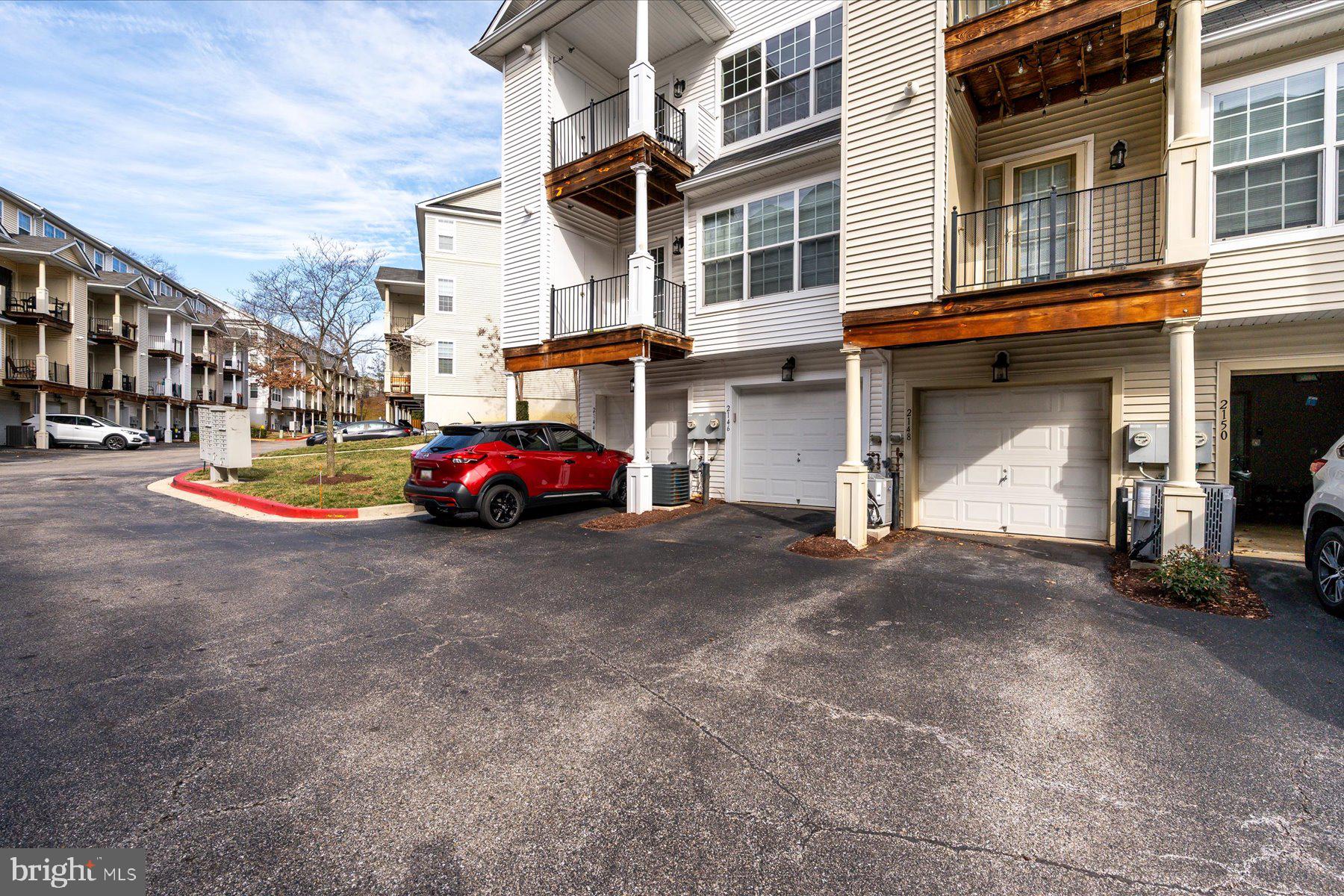 2148 HIDEAWAY CT #27