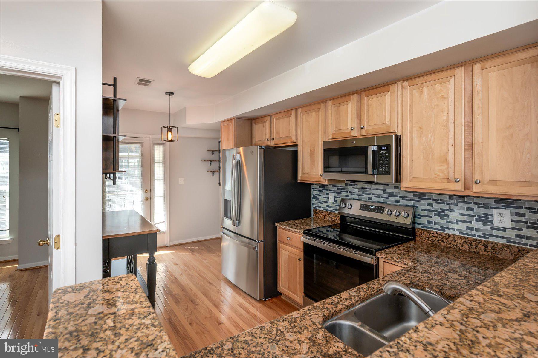 2148 HIDEAWAY CT #27