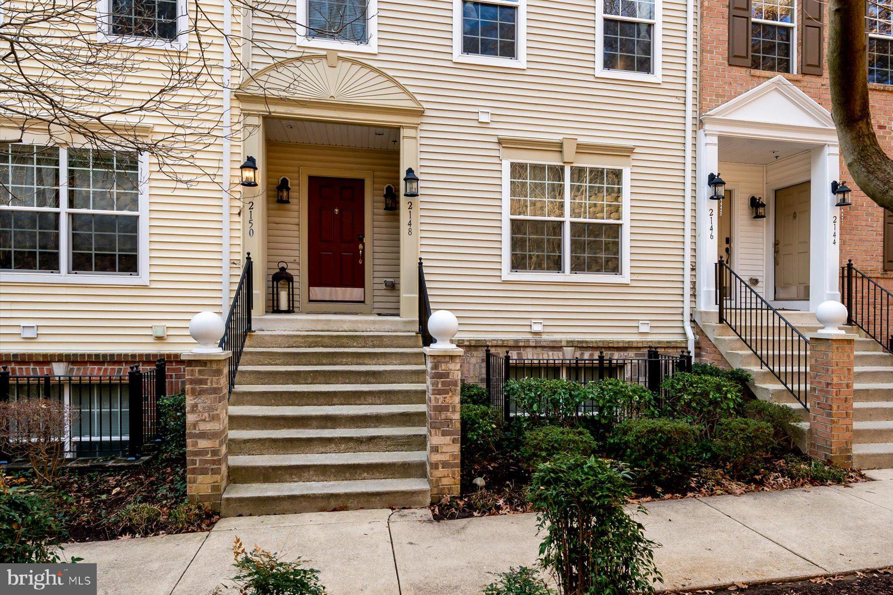 2148 HIDEAWAY CT #27