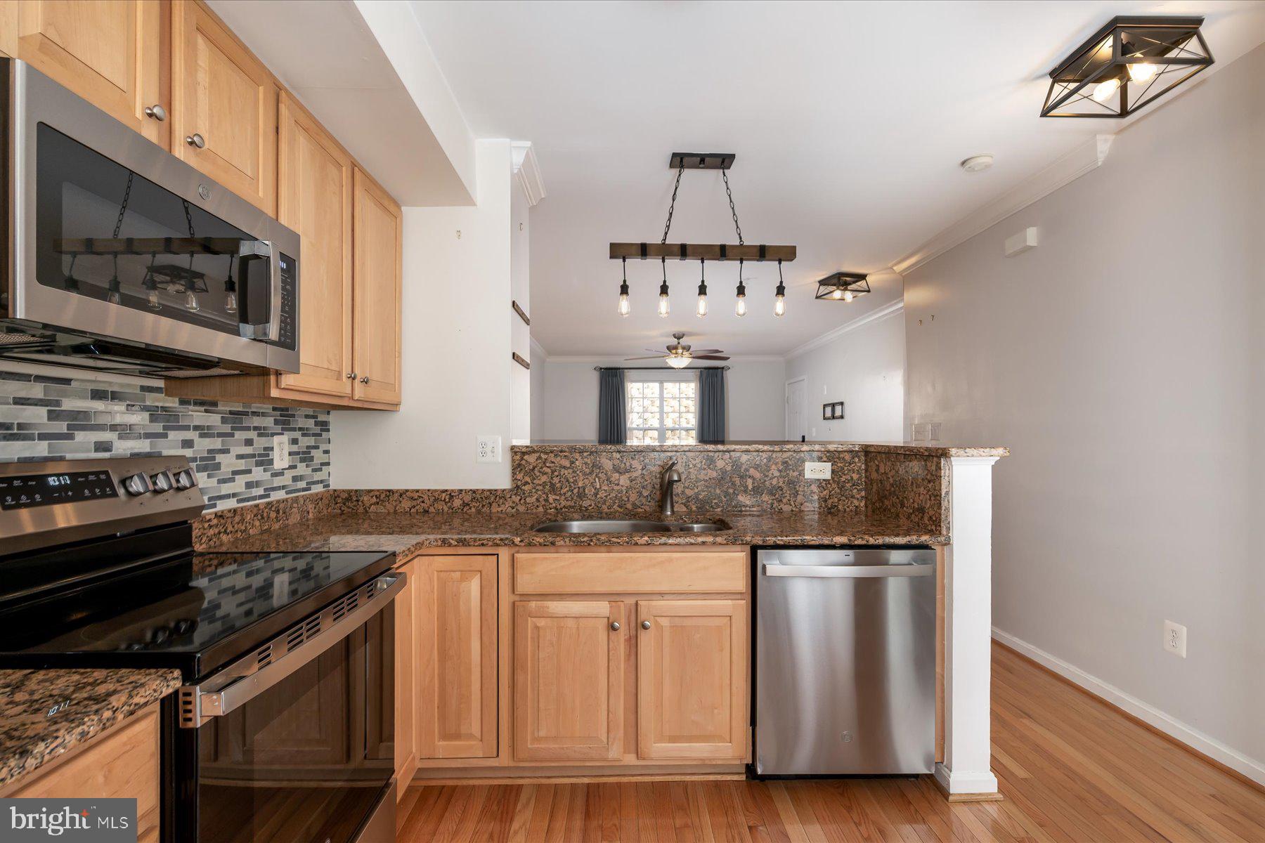 2148 HIDEAWAY CT #27