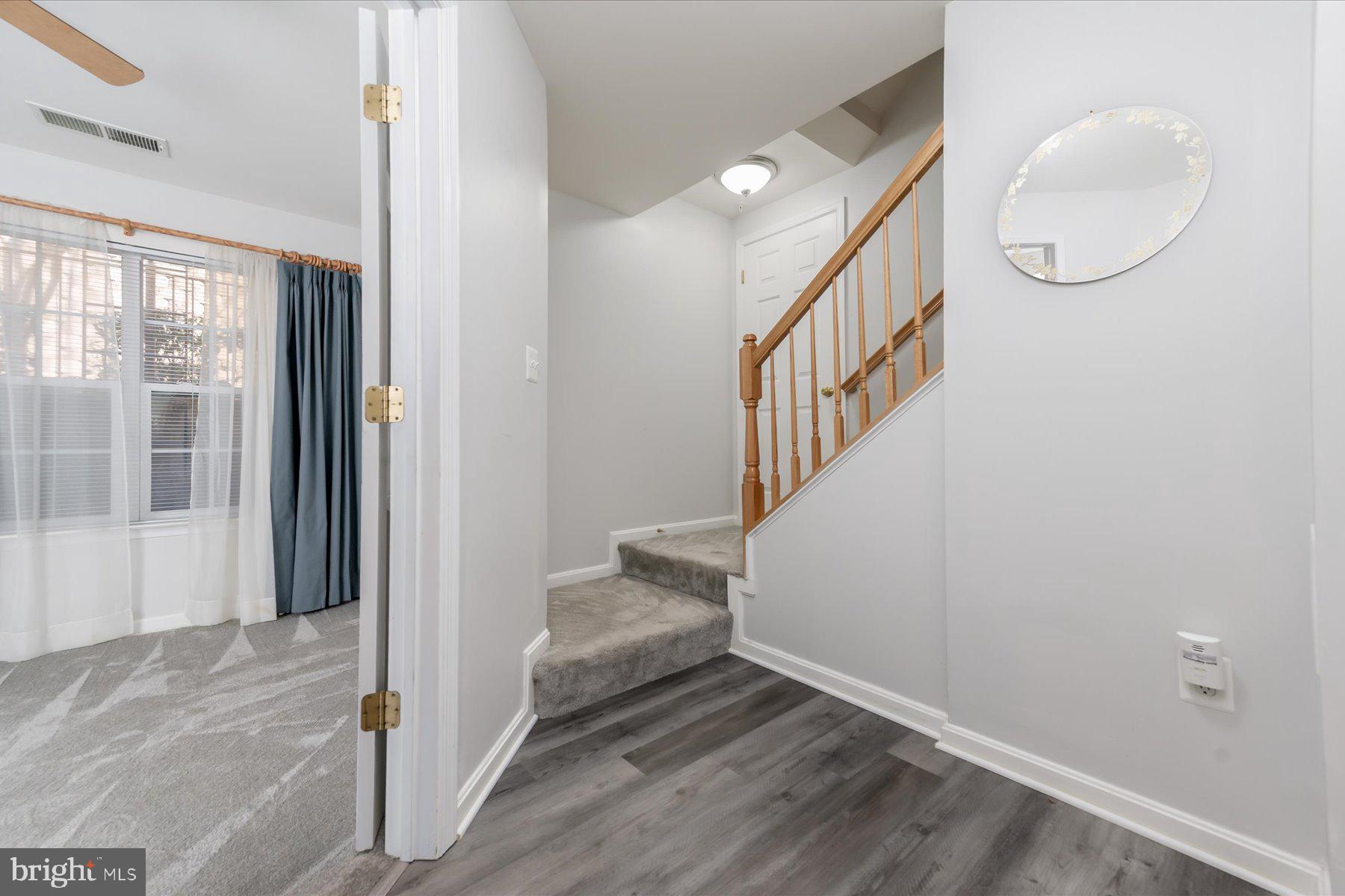 2148 HIDEAWAY CT #27