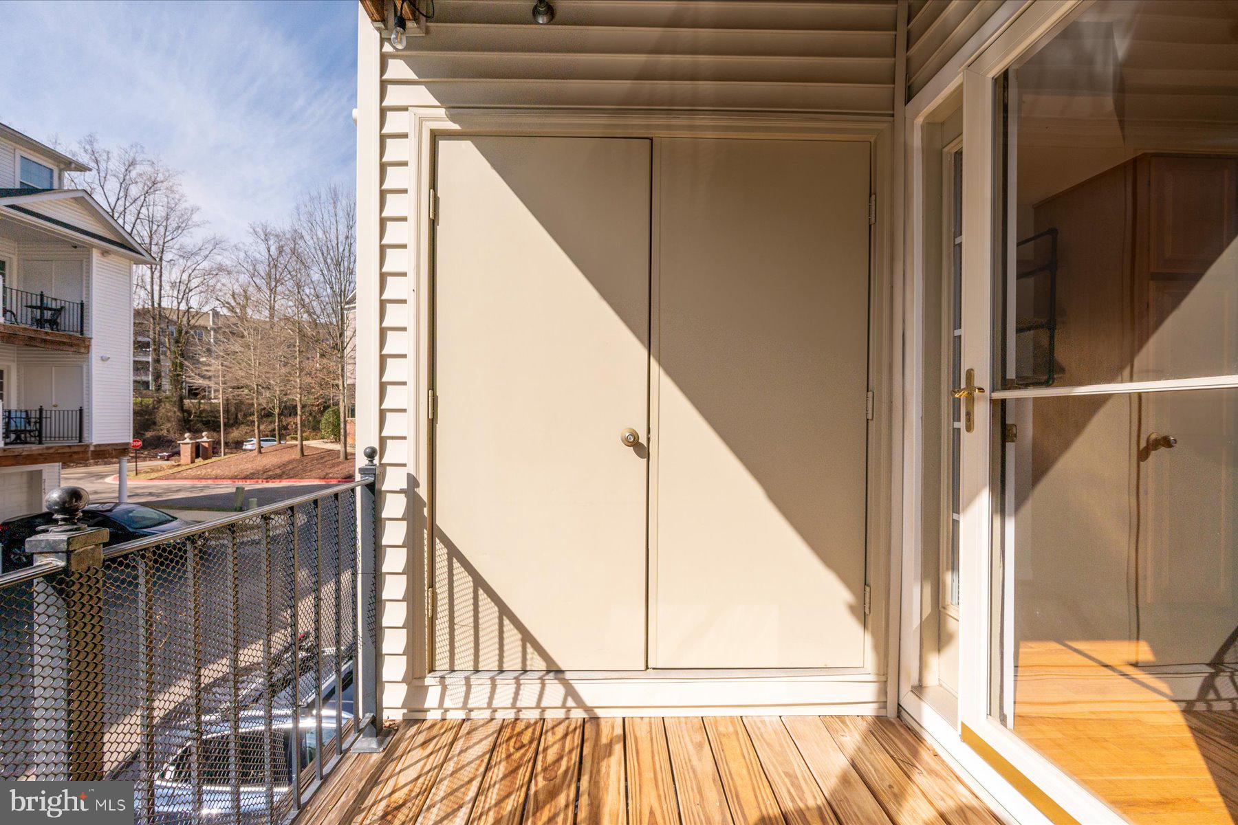 2148 HIDEAWAY CT #27