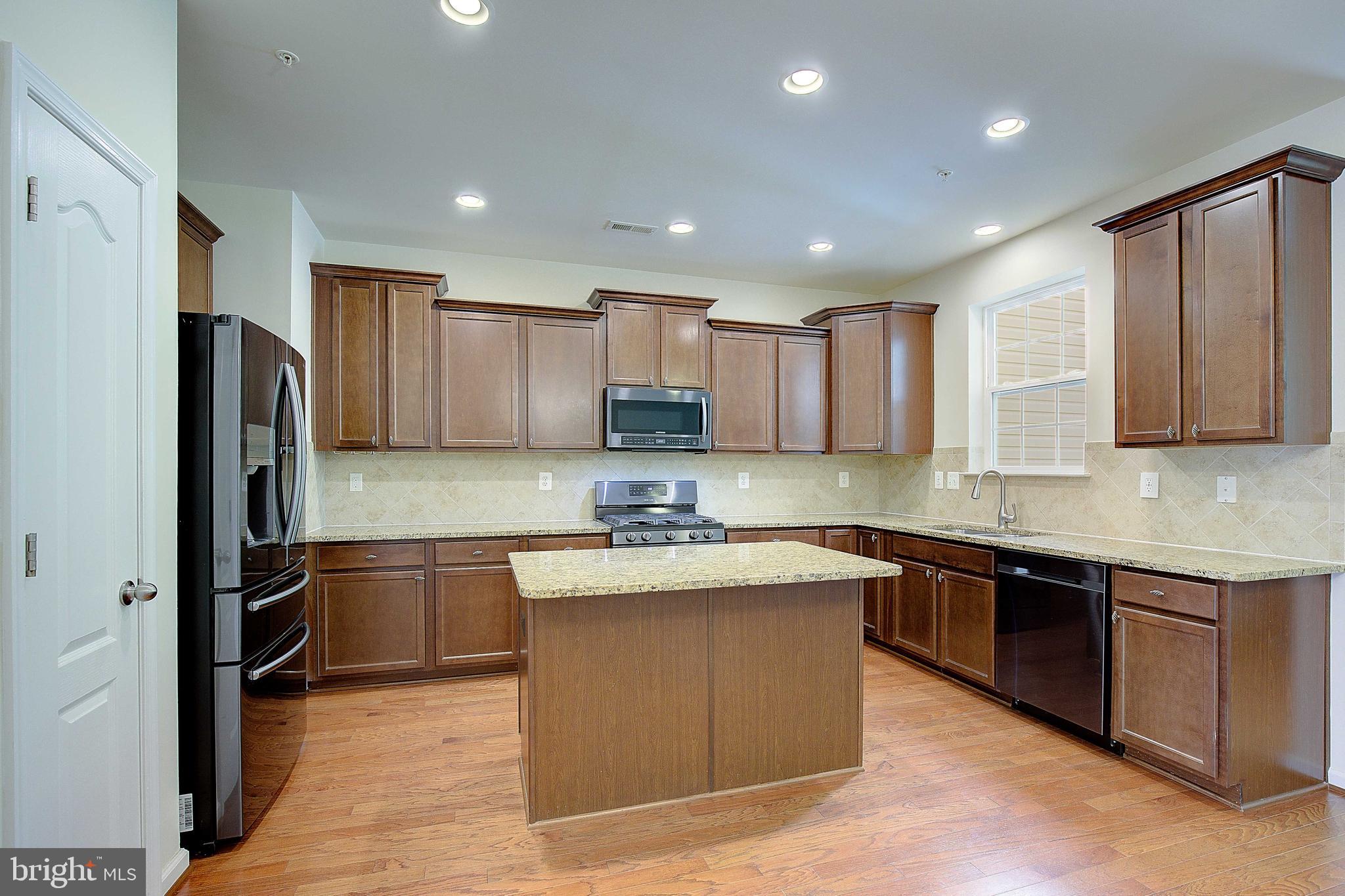 631 Highland Farms Cir