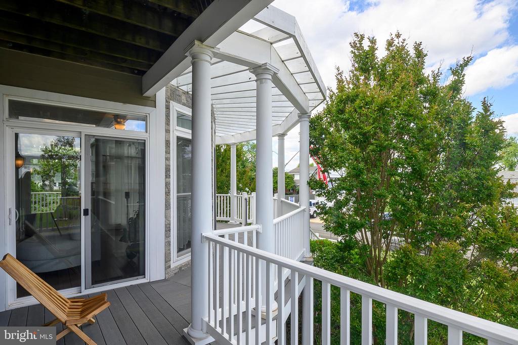 7802 HARBOR ROAD