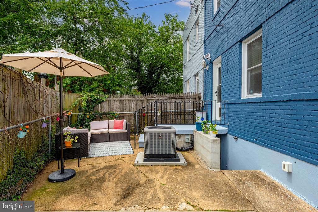 1005 Madison Ct