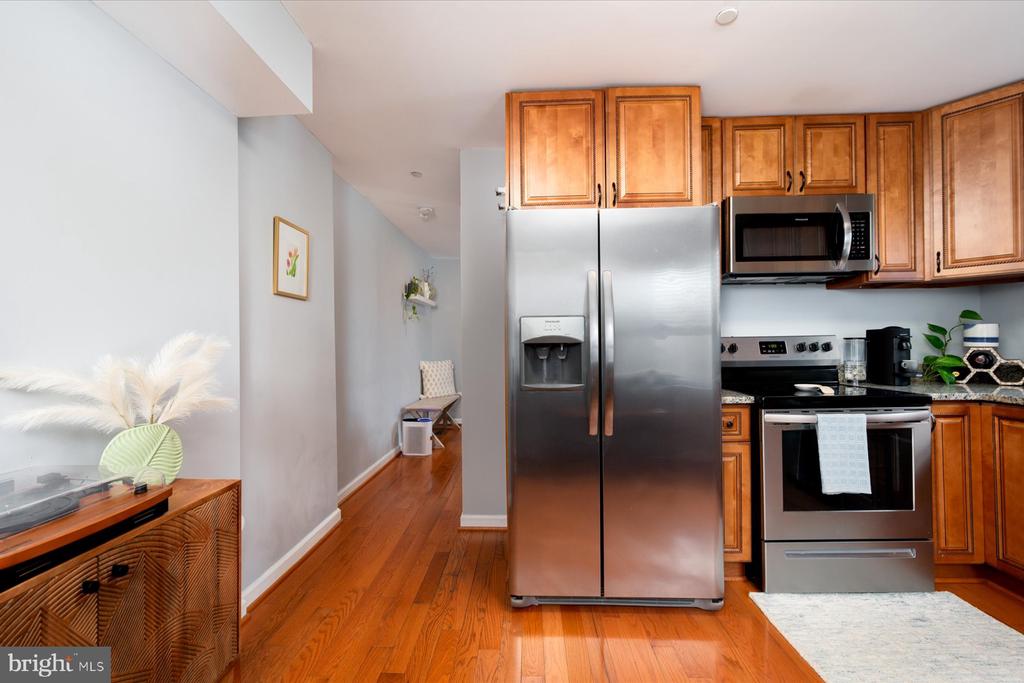 1005 Madison Ct