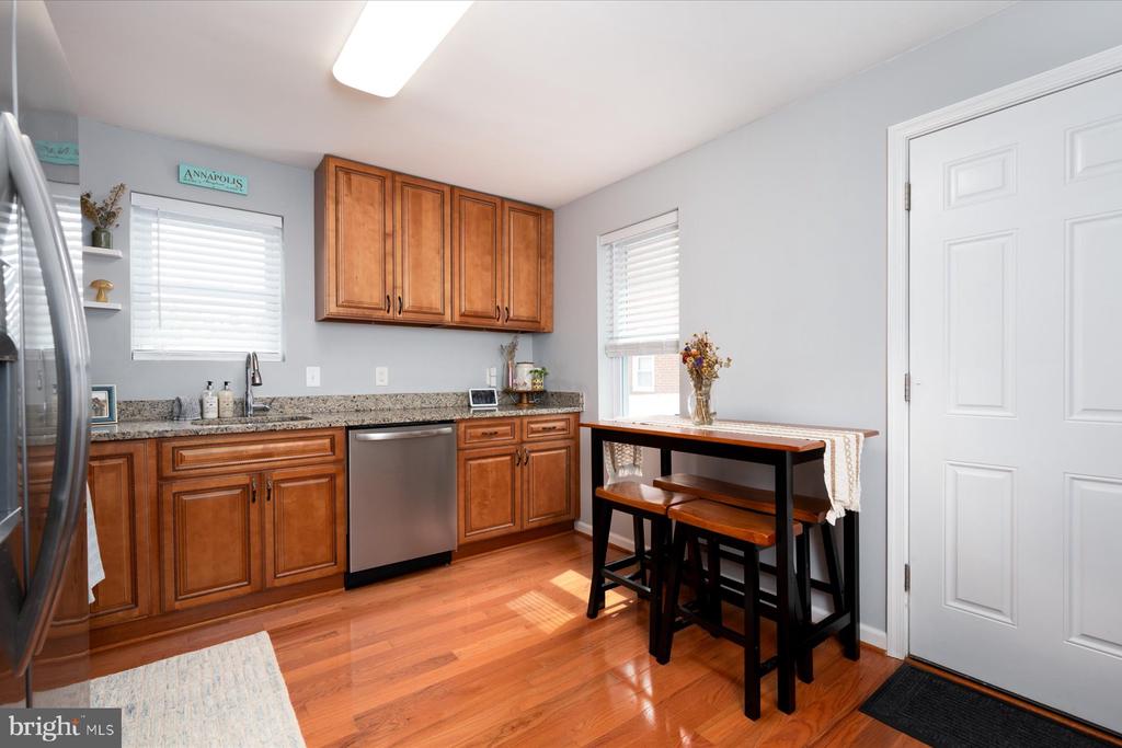 1005 Madison Ct