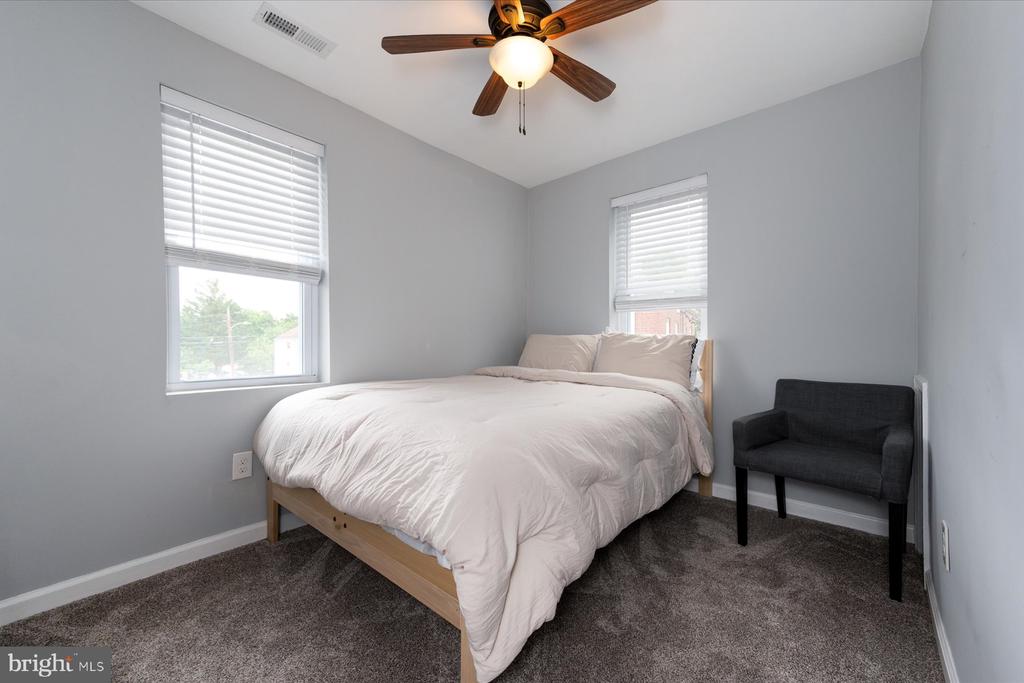 1005 Madison Ct