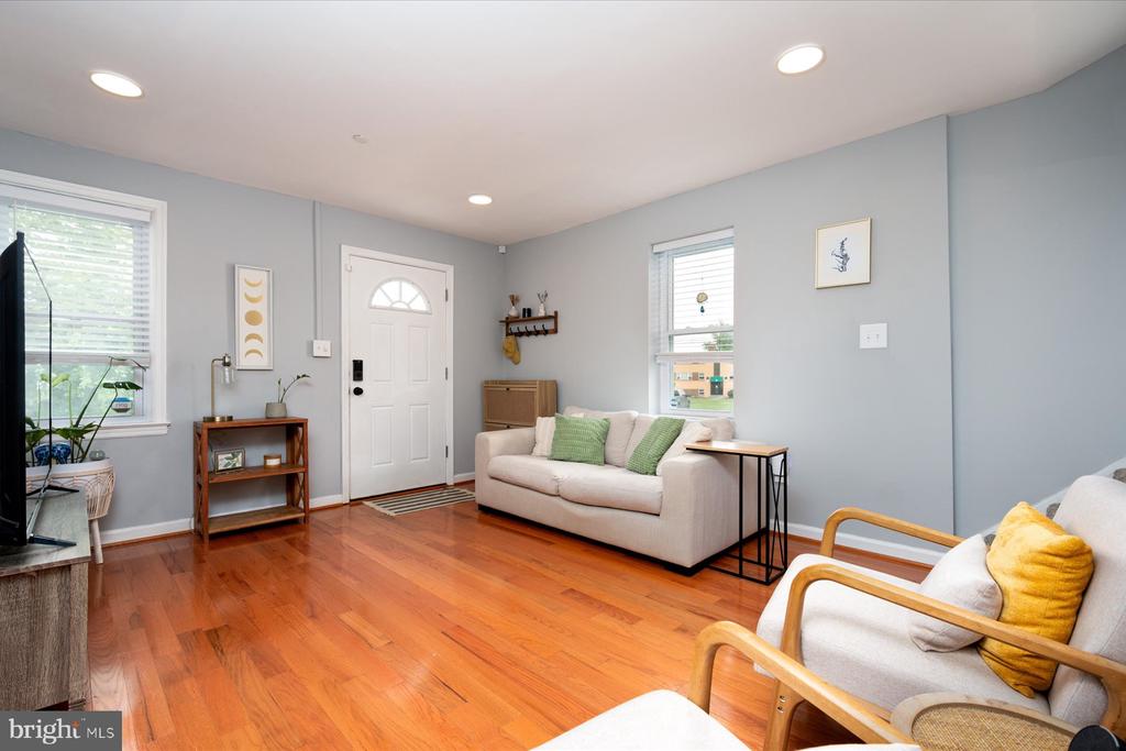 1005 Madison Ct