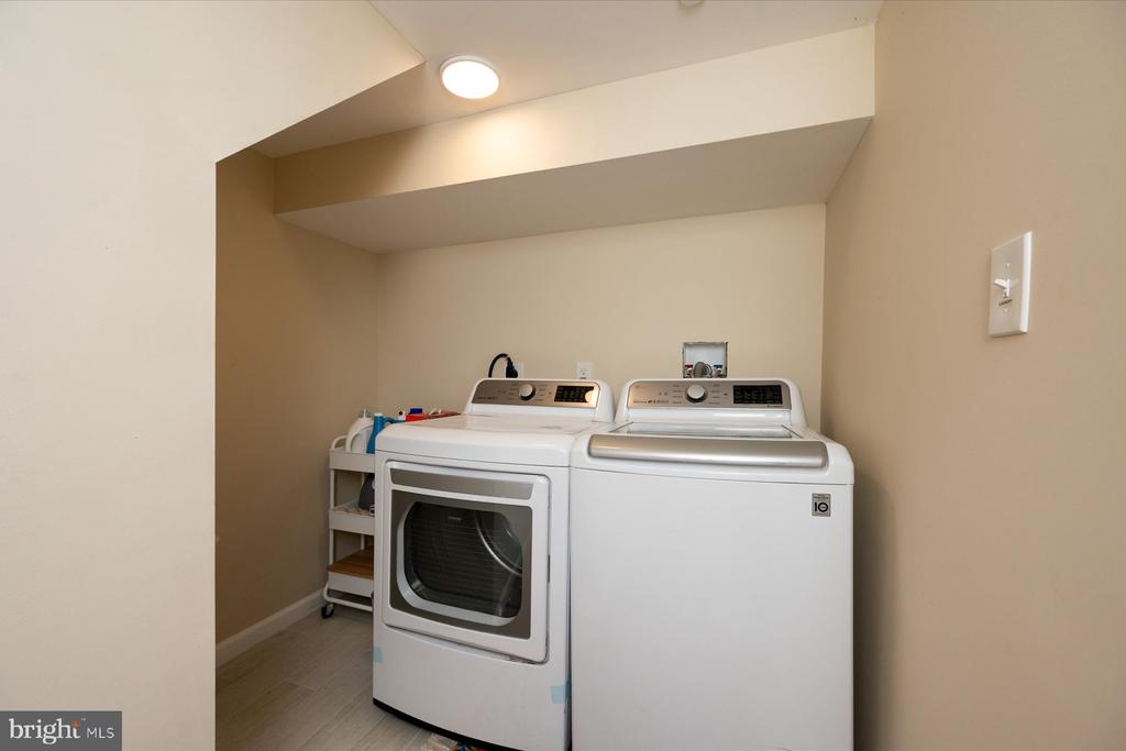 1005 Madison Ct