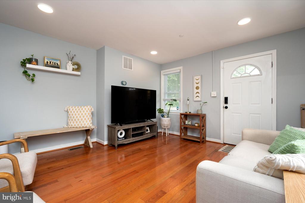 1005 Madison Ct