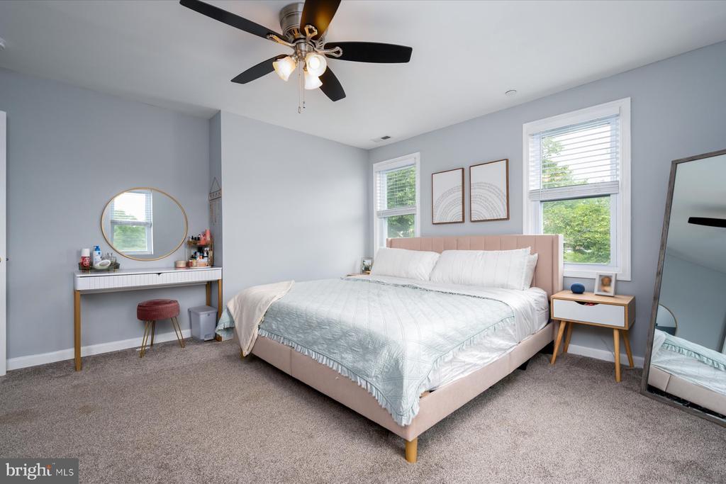 1005 Madison Ct
