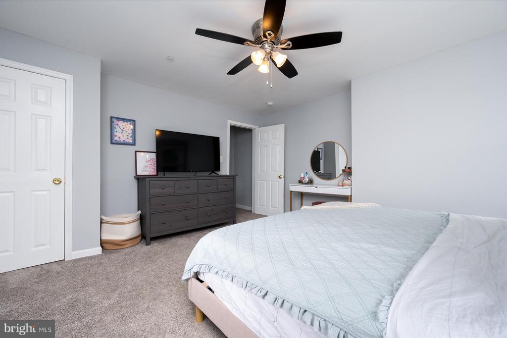 1005 Madison Ct