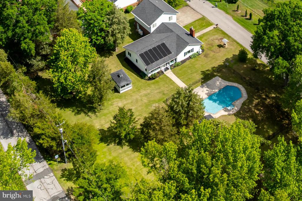 3372 Oak Dr