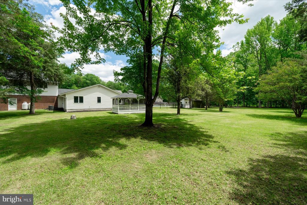 3372 Oak Dr