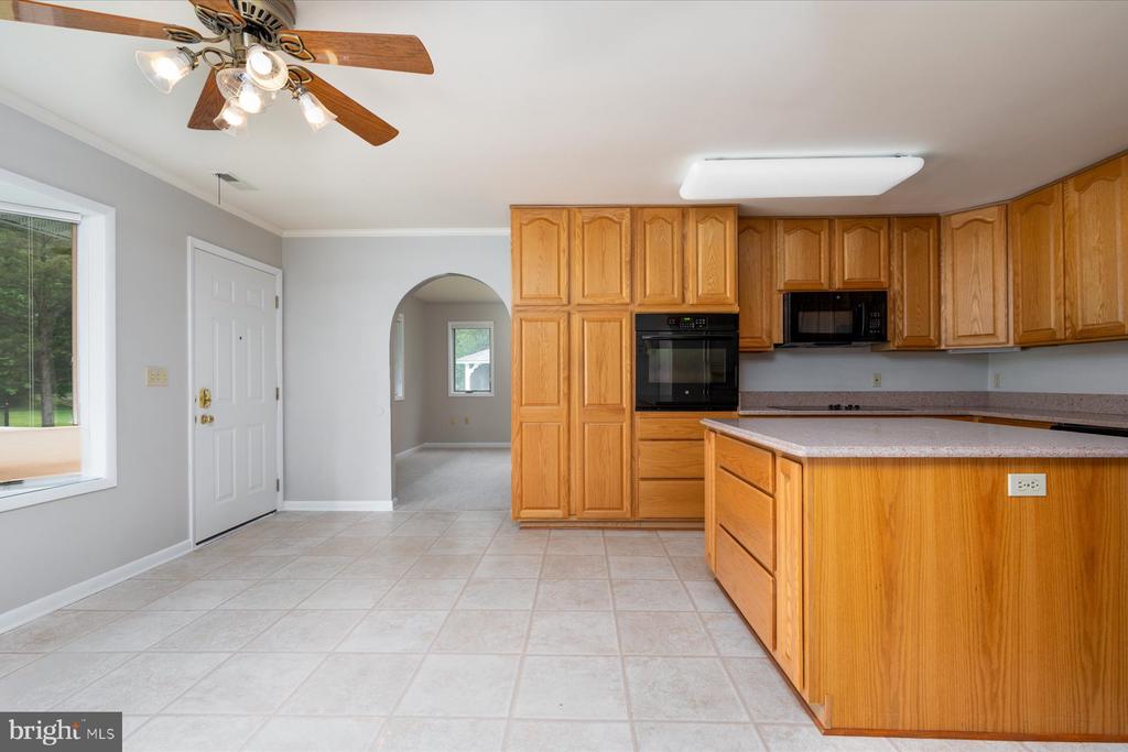 3372 Oak Dr