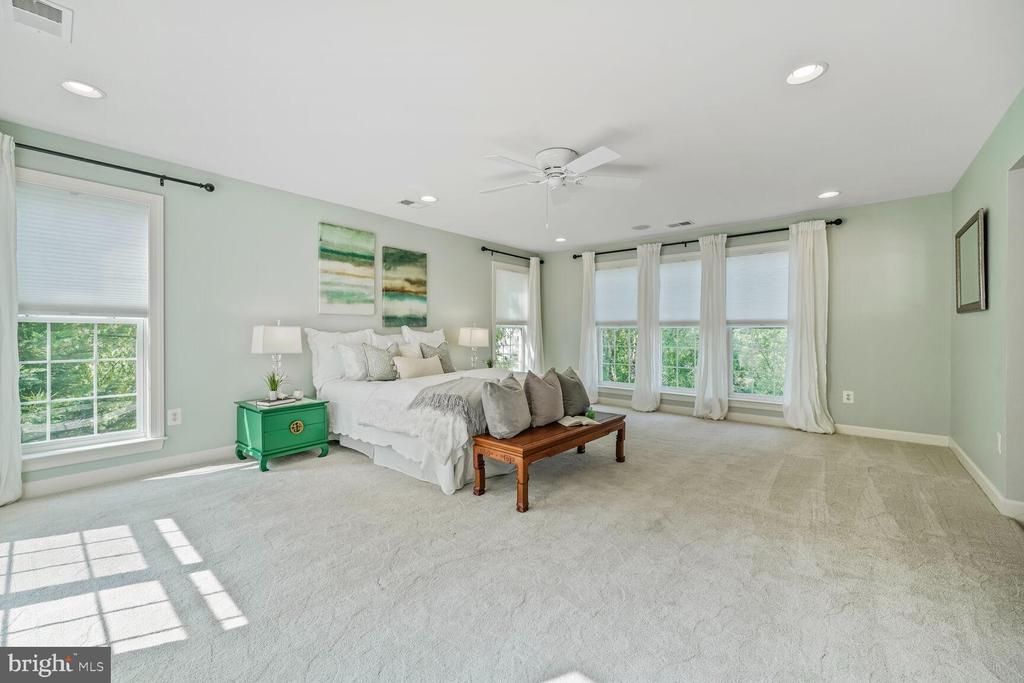 2000 MONTICELLO DRIVE