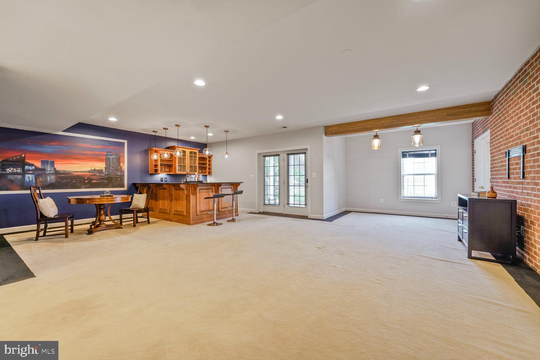 2000 MONTICELLO DRIVE