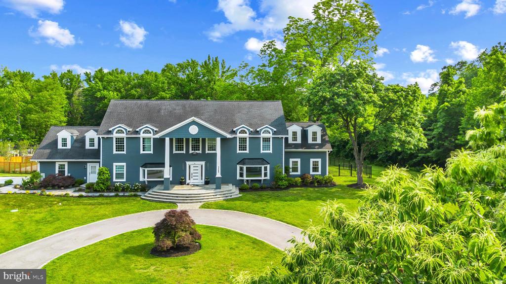 3399 POCAHONTAS DRIVE