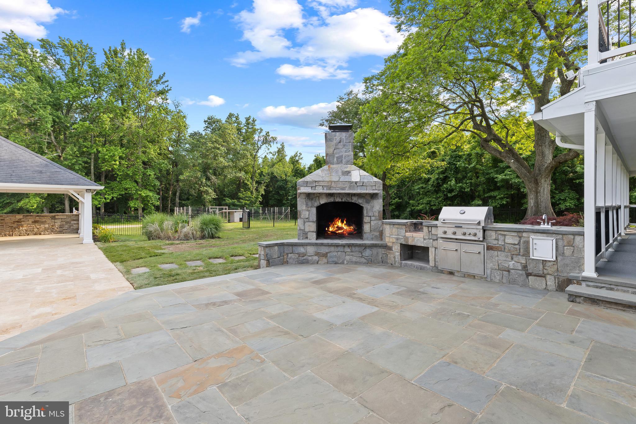 3399 POCAHONTAS DRIVE