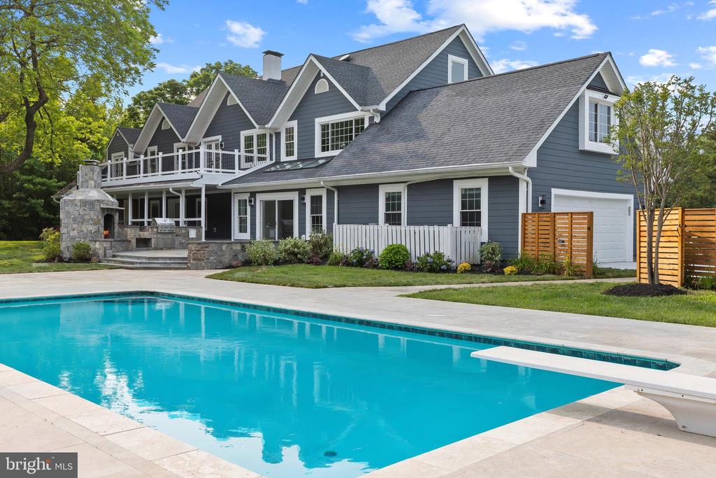 3399 POCAHONTAS DRIVE