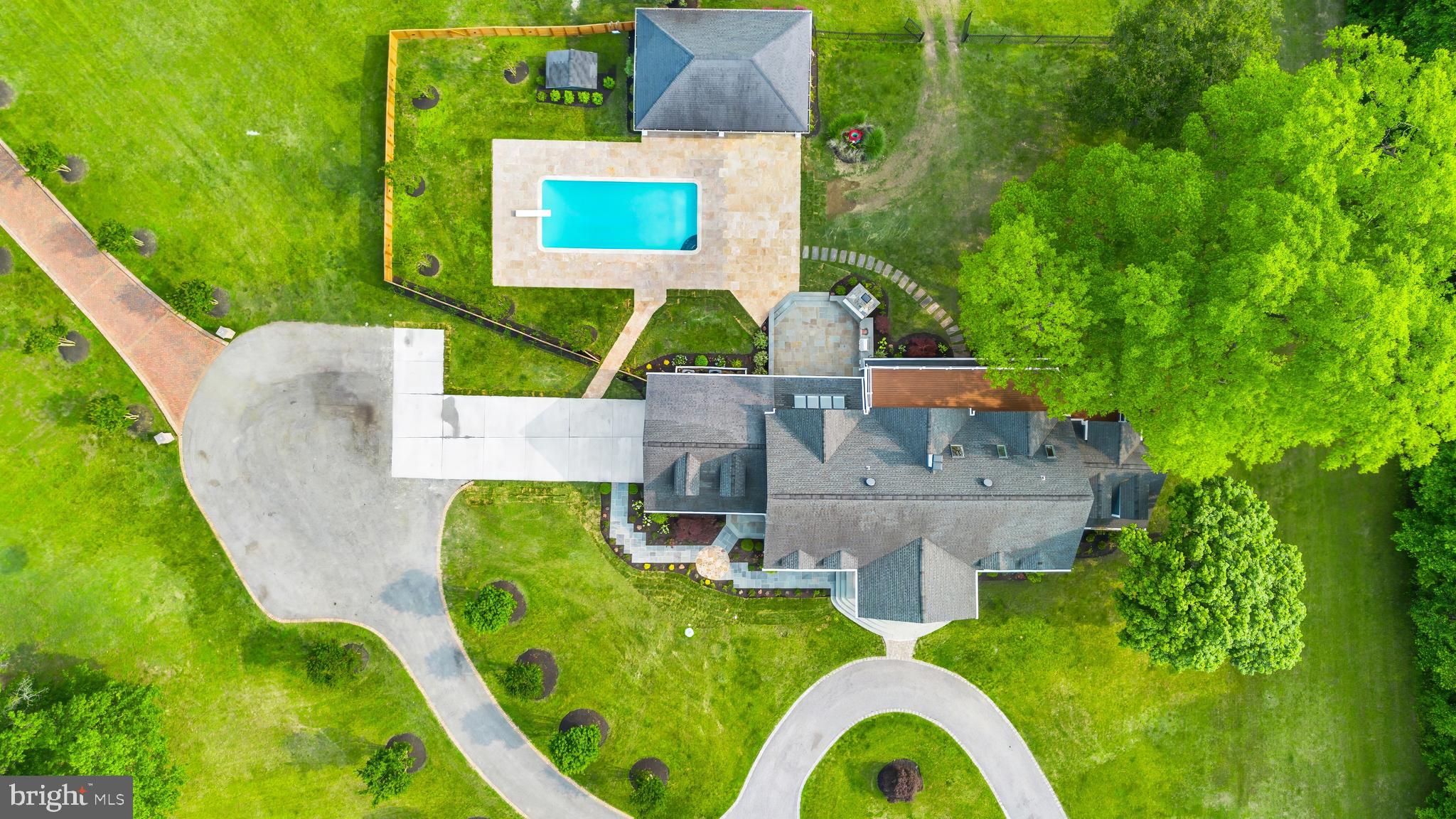 3399 POCAHONTAS DRIVE