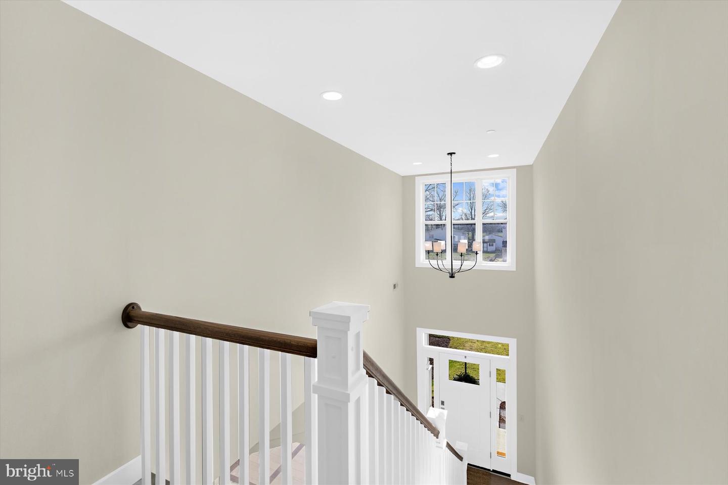 92 Edelton Ave