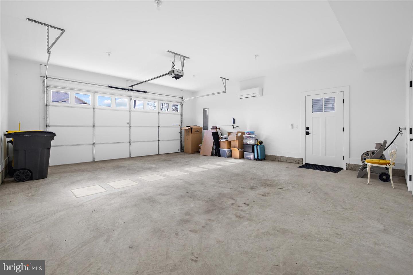 92 Edelton Ave