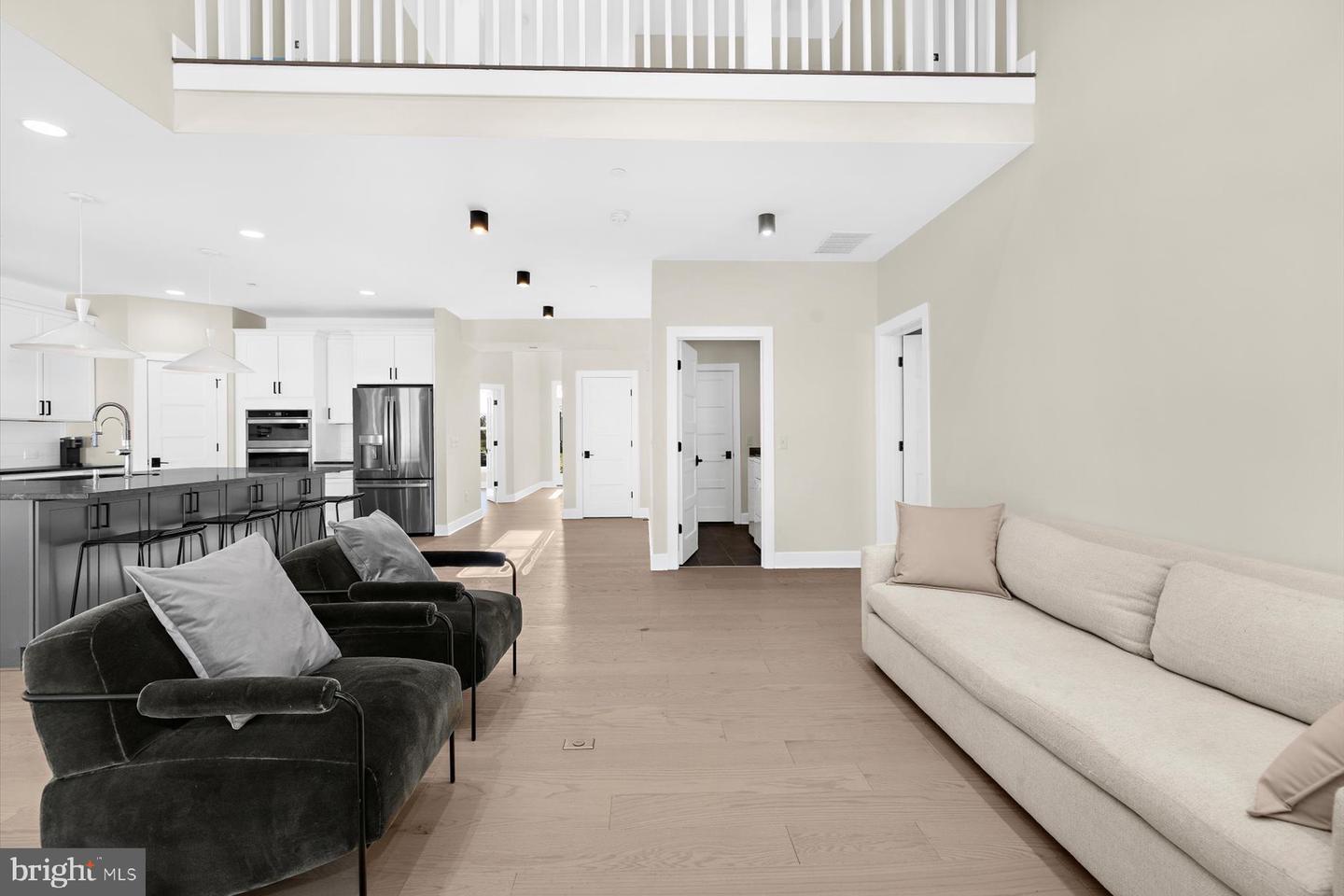 92 Edelton Ave