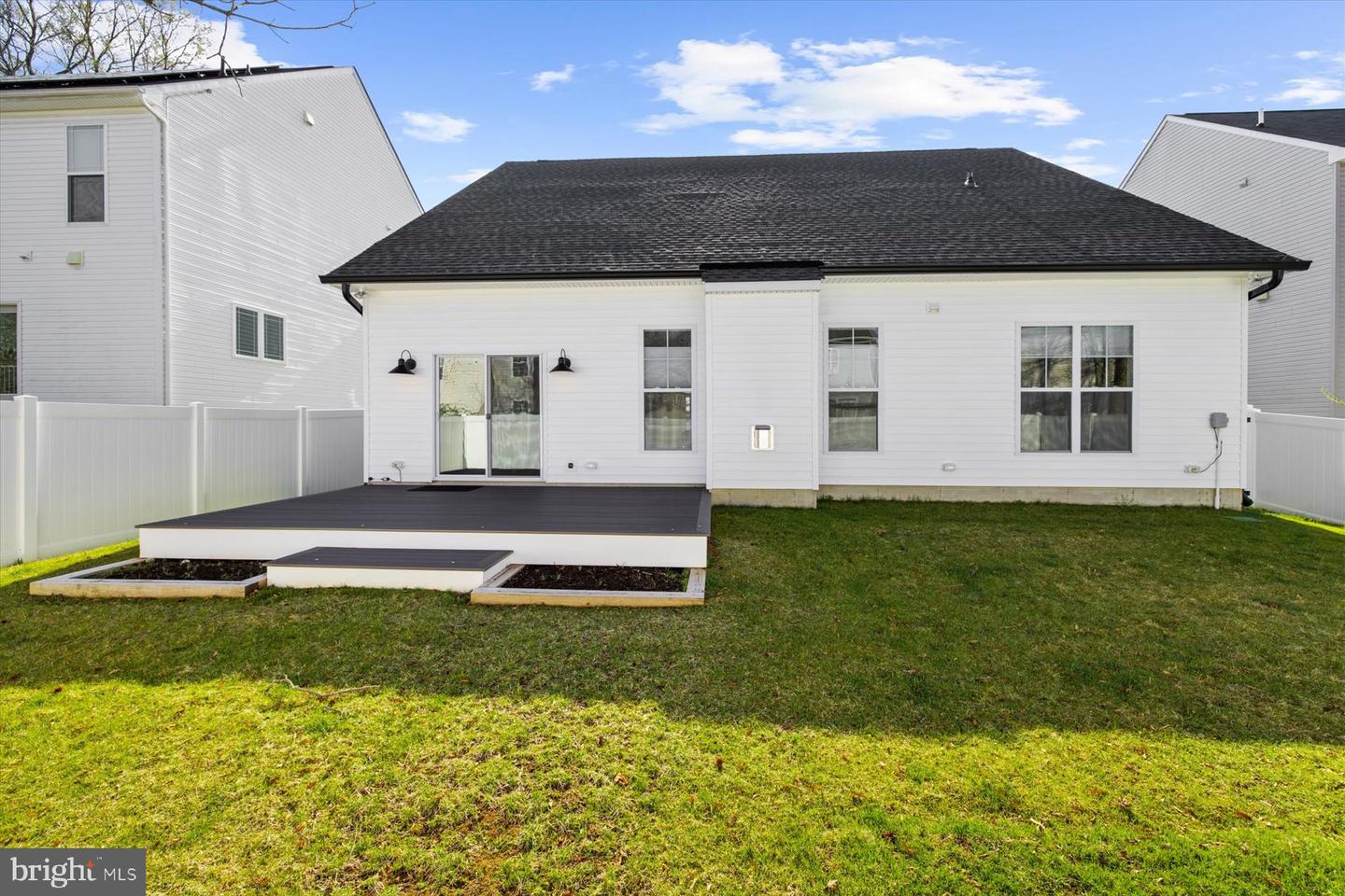 92 Edelton Ave