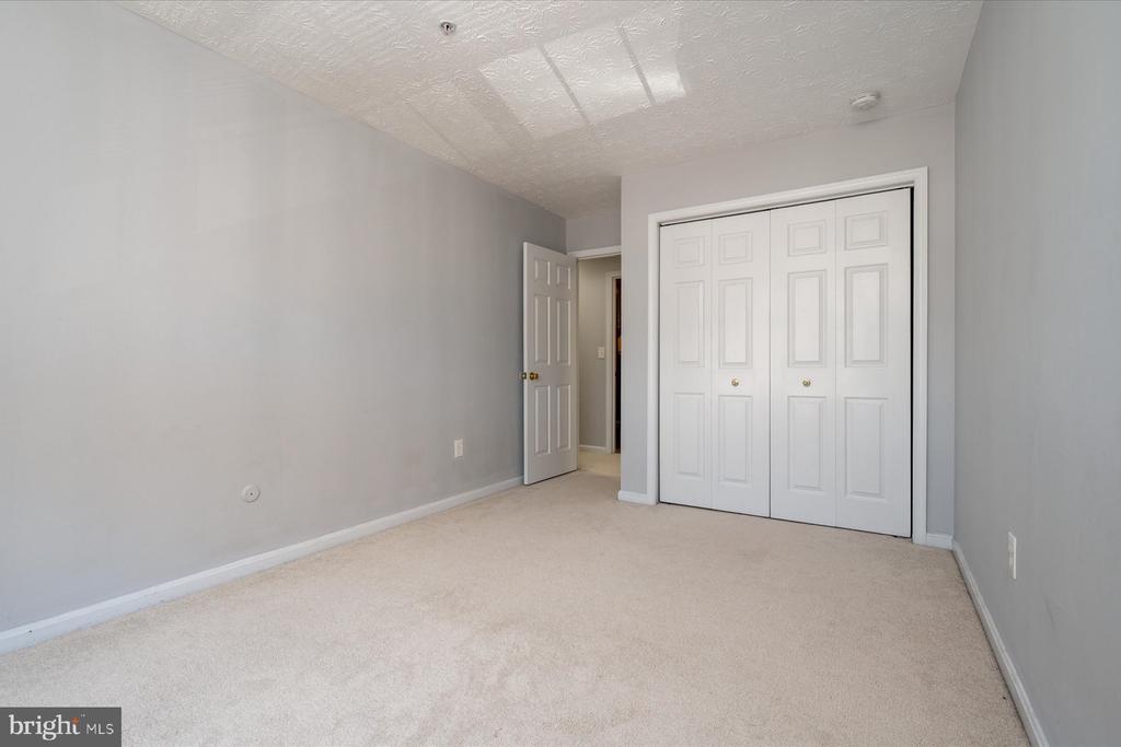 50-E Amberstone Ct