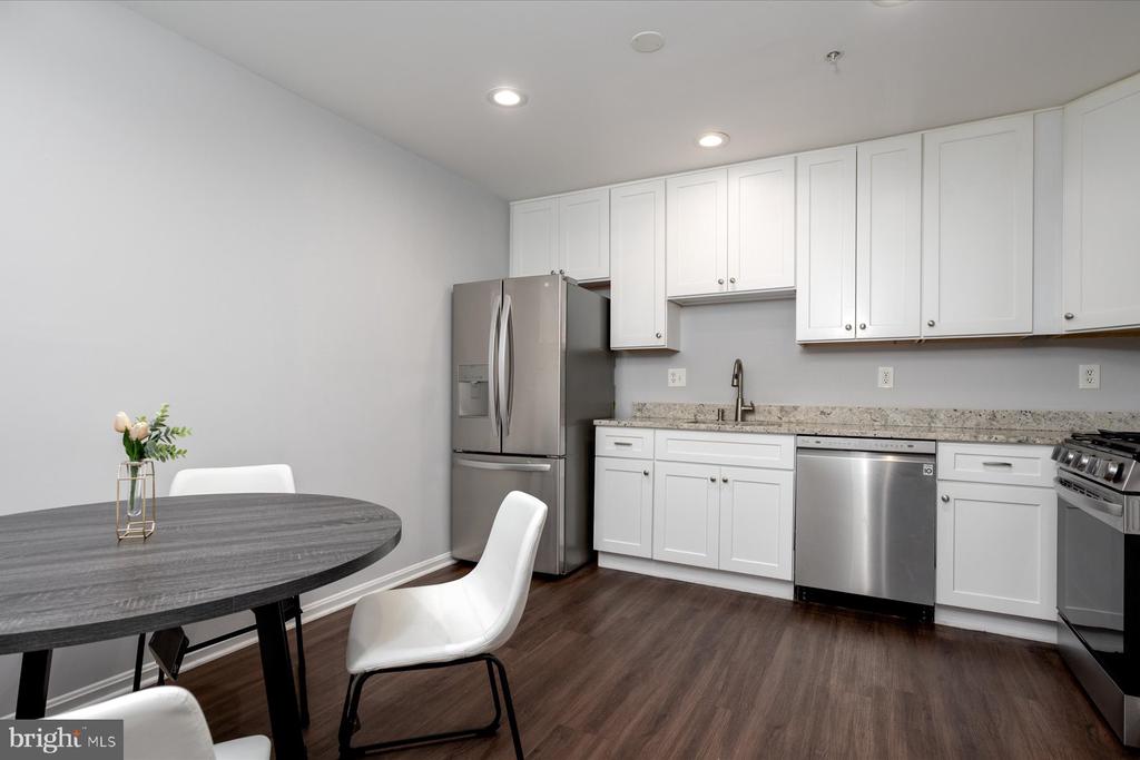 50-E Amberstone Ct