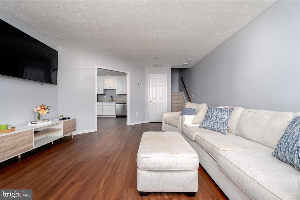 50-E Amberstone Ct