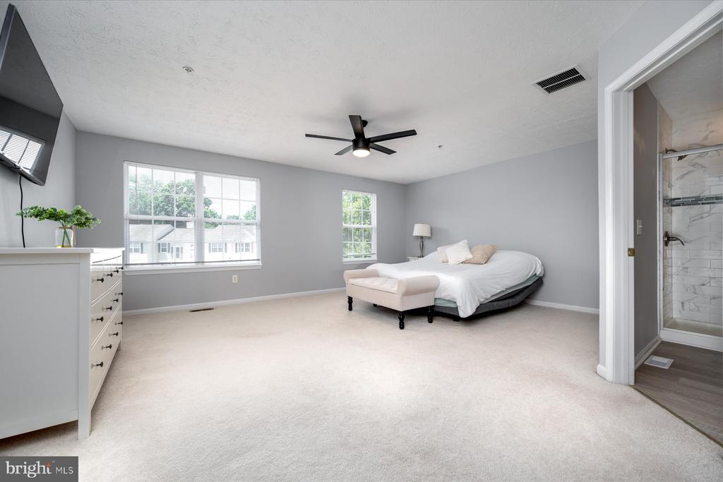 50-E Amberstone Ct