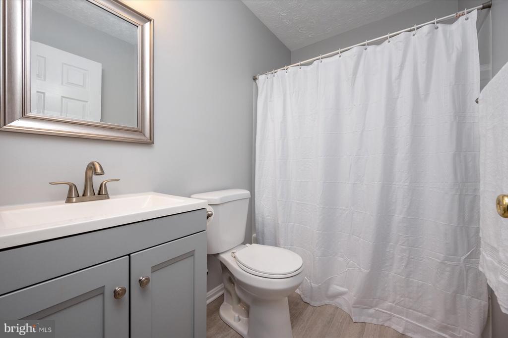 50-E Amberstone Ct