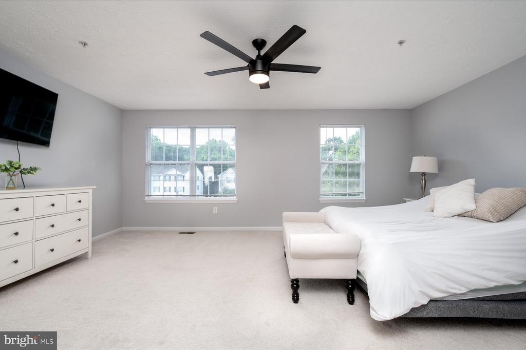 50-E Amberstone Ct