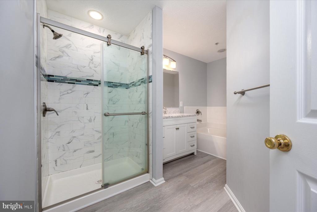 50-E Amberstone Ct