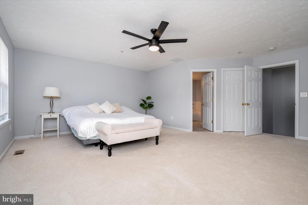 50-E Amberstone Ct