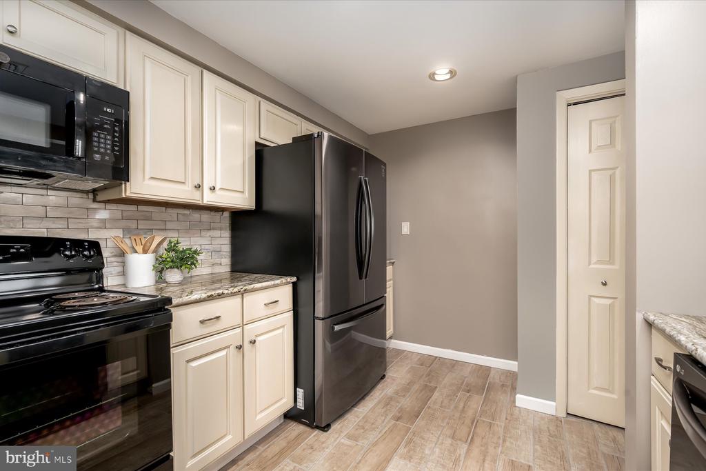 930 Astern Way #405
