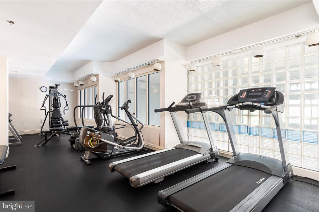 930 Astern Way #405