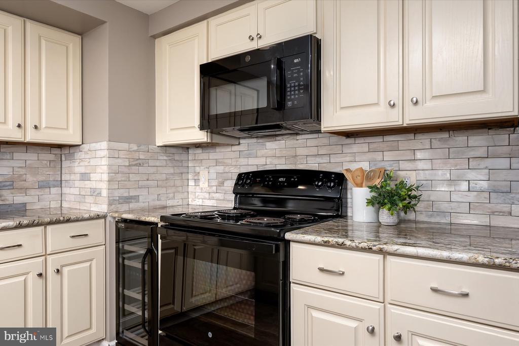 930 Astern Way #405