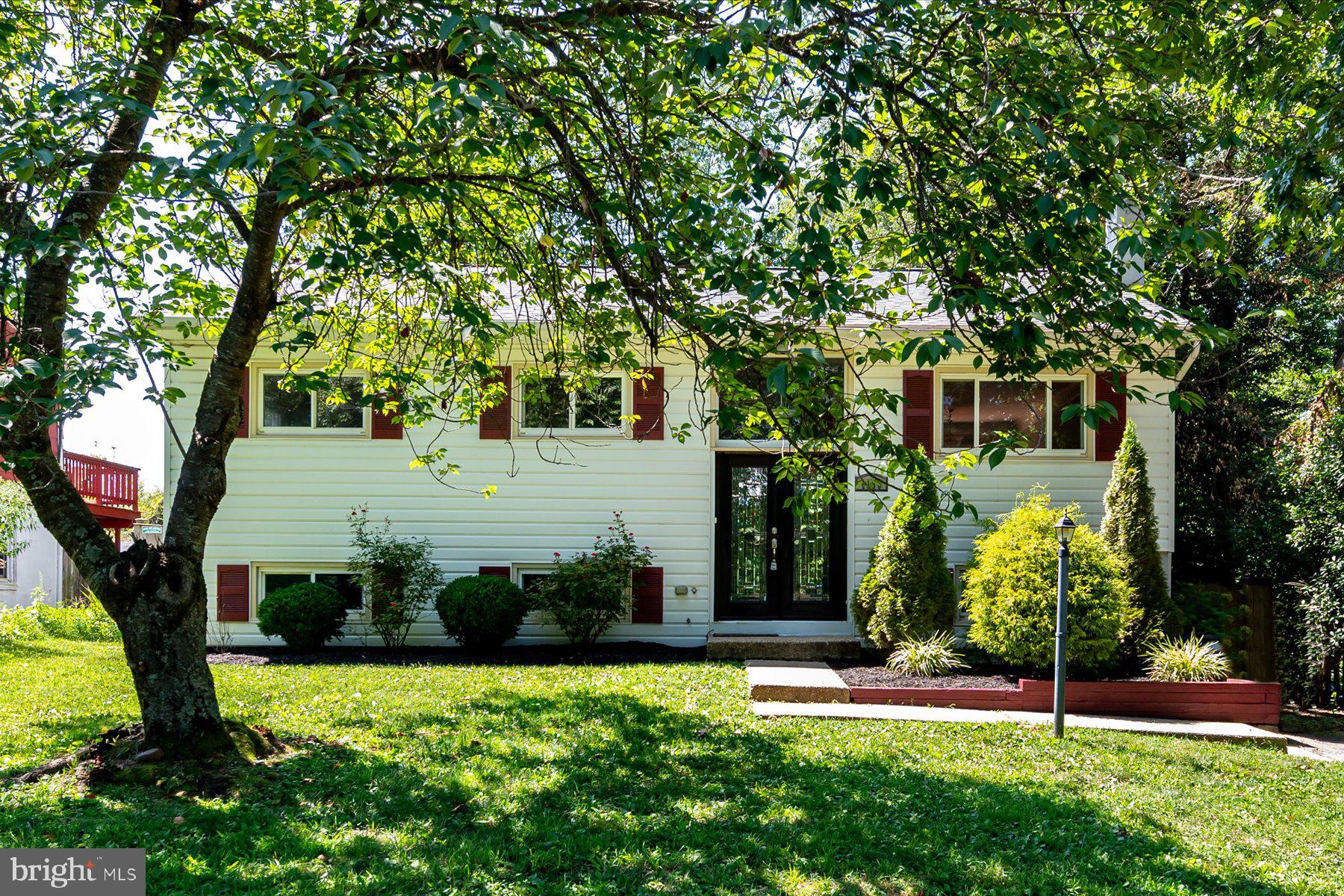 1180 Saint George Dr