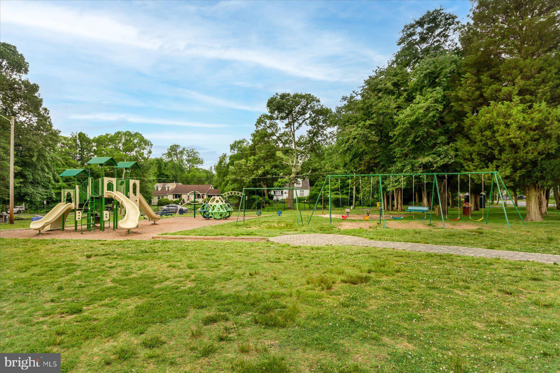 1180 Saint George Dr